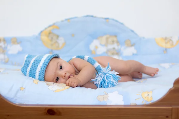 Baby boy in bed — Stock Photo, Image