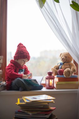 evlat, Noel Baba'ya mektup yazma