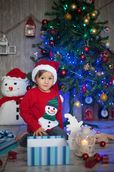Boy, opening present on christmas — Stock Photo, Image