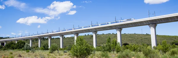 Ponte ferroviario per TGV in Francia — Foto Stock