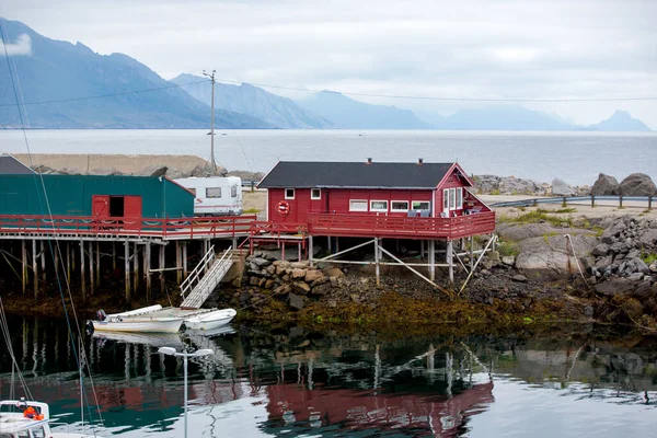 Typical Rourbuer Fishing Cabins Lofoten Nusfjord Village Rainy Day Summertime — Stockfoto