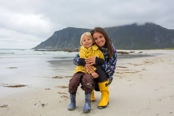 Cute Child Running Norwegian White Sand Beach Summer Lofoten Norway — Foto Stock