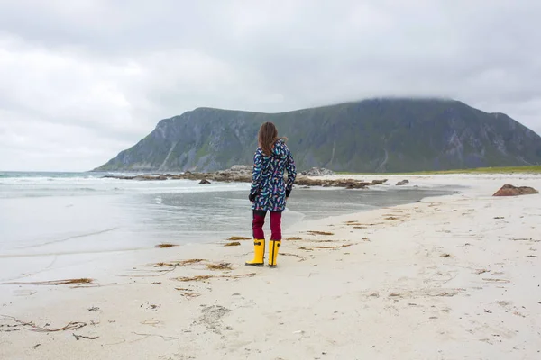 Cute Child Running Norwegian White Sand Beach Summer Lofoten Norway — Stock fotografie