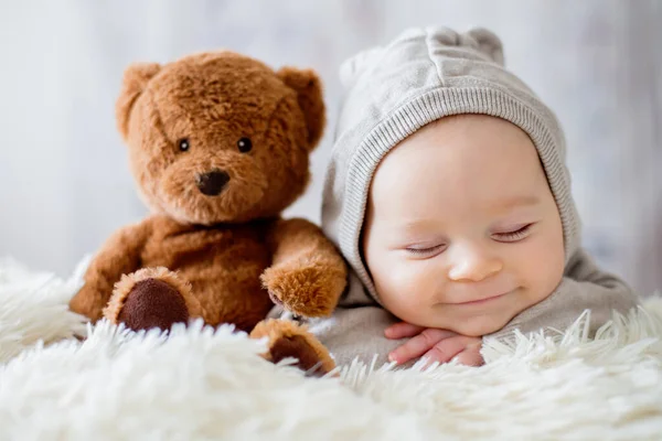 Newbor Baby Boy Bear Overall Happily Smiling Sleeping Bed Teddy — Stock Photo, Image