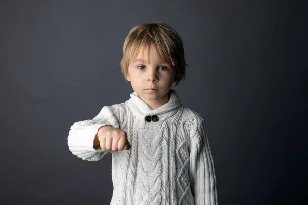 Cute Little Toddler Boy Showing Gesture Sign Language Gray Background — Stock Photo, Image