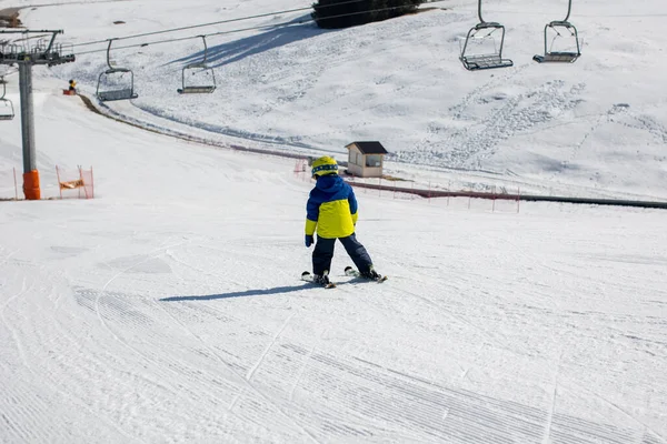 Bébé Mignon Enfant Tenue Ski Colorée Ski Italie Par Une — Photo