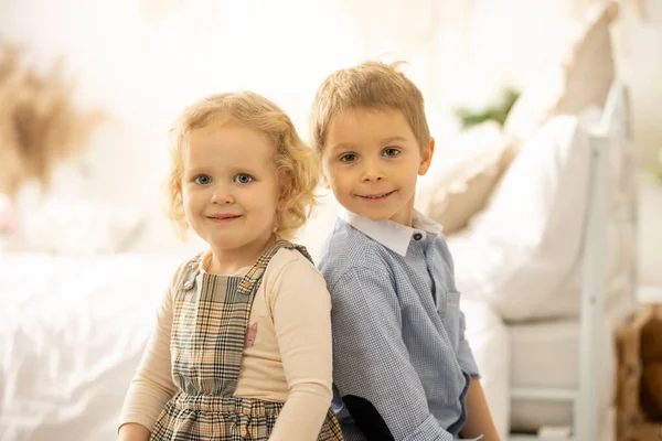 Happy Children Siblings Enjoying Easter Holiday Together Tradition Handmade Twig — 스톡 사진