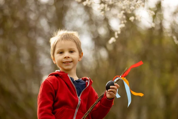 Cute Preschool Child Boy Holding Handmade Braided Whip Made Pussy — Fotografia de Stock