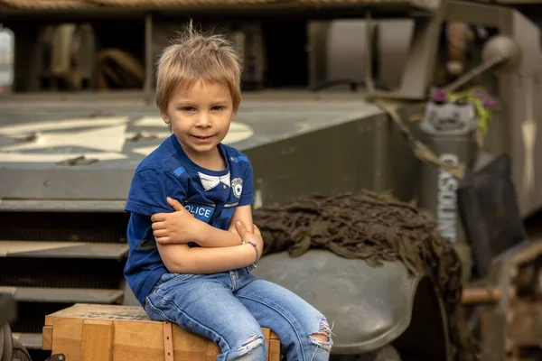 Toddler Child Kid Military Exhibition Plsen Parade Wirld War — Φωτογραφία Αρχείου