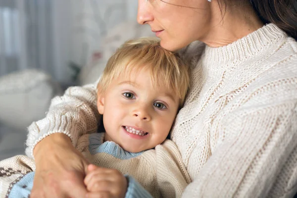 Mother Child Blond Boy Lying Couch Home Hugging — Stock Photo, Image