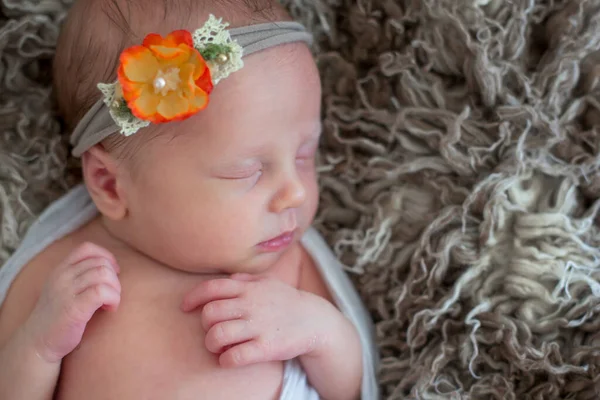 Little Newborn Baby Girl Smiling Infant Studio Shot — Stock Photo, Image