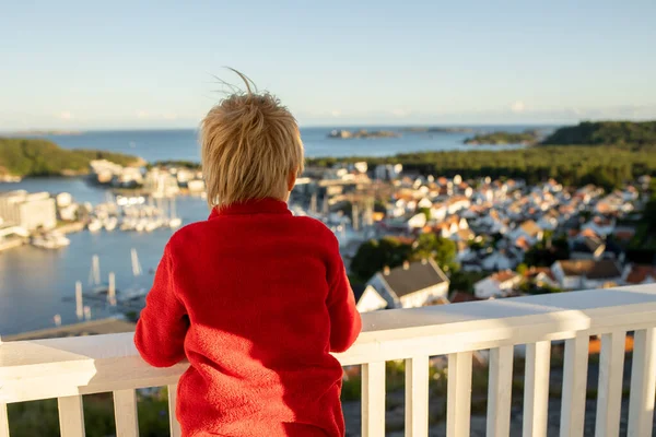 Family Visiting Town Mandal Norway View Viewpoint Uranienborg City Mandal — Stock Photo, Image