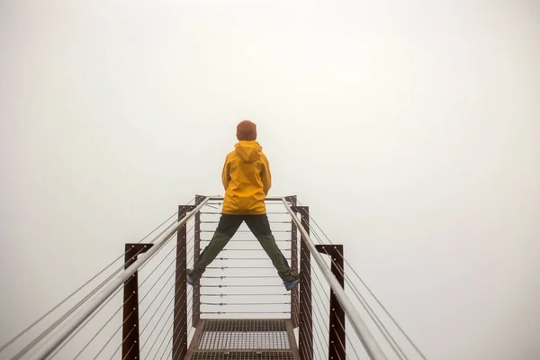 Child Yellow Jacket Looking Rampestreken Andalsnes Norway Very Foggy Day — Stok fotoğraf