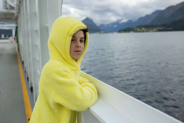 Children Experience Ride Ferry Fjord Strong Wind Deck Ferry Sunny — Stockfoto