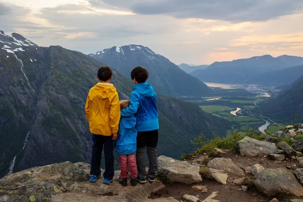 Family Children Dog Hiking Litlefjellet Sunset Enjoying Amazing View Top — Zdjęcie stockowe