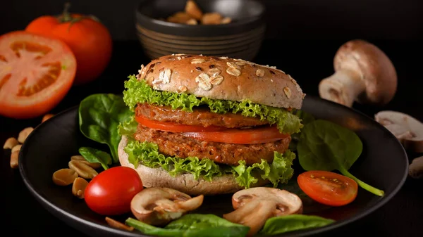 Hamburger Base Vegetale Con Cotoletta Vegana Ingredienti Biologici Cibo Sano — Foto Stock