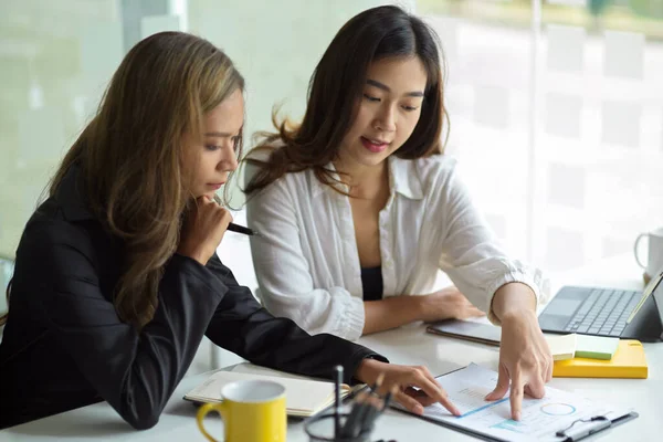 Two Female Financial Analyst Analysing Company Financial Statement Estimate Financial — Stock Photo, Image