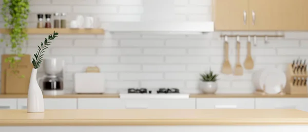 Yakın plan, ahşap mutfak tezgahı arka planda bulanık minimalist pişirme alanının üzerinde ürün sergilenmesi için yer var. 3d görüntüleme, 3d illüstrasyon