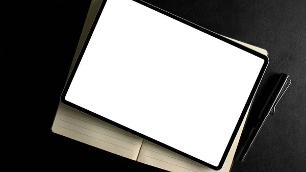 Digital Tablet Computer Blank Screen Mockup Modern Dark Working Desk — Stock Photo, Image