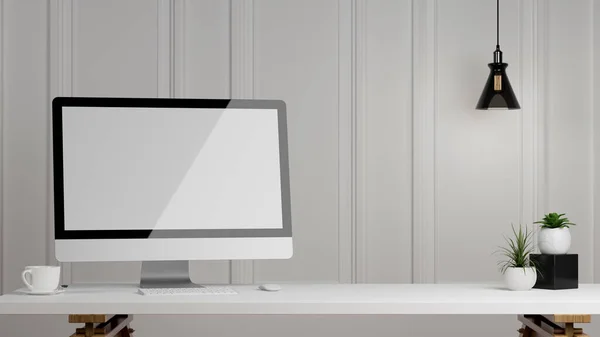 白い壁紙上の現代の作業机の上のデスクトップPcの空白の画面のモックアップ 3Dレンダリング 3Dイラスト — ストック写真