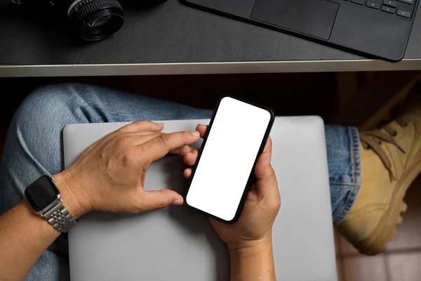 Top View Hipster Man Holding Blank Screen Smartphone Modern Workplace — Fotografia de Stock