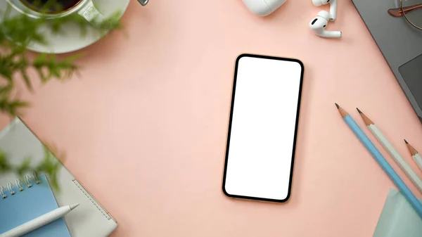 Modern Pink Office Desk Smartphone Empty Screen Mockup Earbuds Pencil — Stock Photo, Image