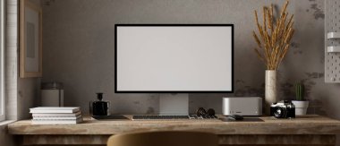 Bilgisayar masaüstü maketi, kamera, modern aletler ve kırsal ahşap masa üzerindeki beyaz duvarlı aksesuarları olan taşralı çalışma alanı stüdyoları. 3d görüntüleme, 3d illüstrasyon