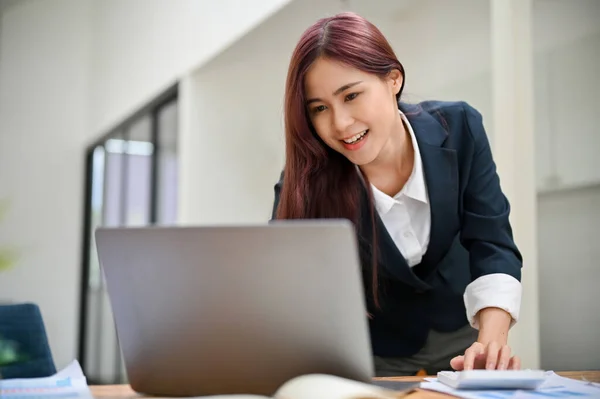 Gorgeous Attractive Millennial Asian Businesswoman Leaning Working Laptop Computer Her — Stock Photo, Image
