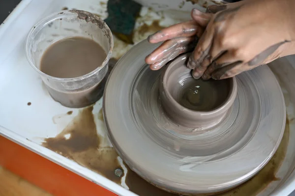 Female Hands Making Ceramic Cup Potter Wheel Clay Handicraft Workshop — Stock Photo, Image
