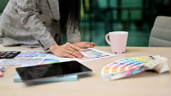 Professional Female Graphic Design Web Developer Looking Colour Charts Office —  Fotos de Stock