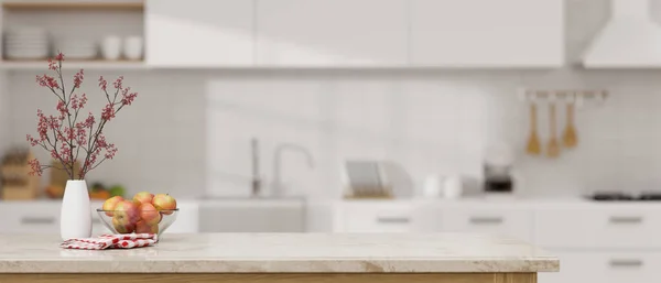 Luxe Marmeren Keukenblad Met Servet Bloemenvaas Appelschaal Kopieerruimte Voor Product — Stockfoto