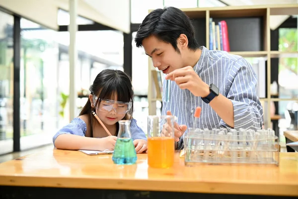 Handsome Kind Millennial Asian Male Science Teacher Teaching Explaining Science — Fotografia de Stock