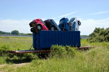 yok edilmiş arabalar