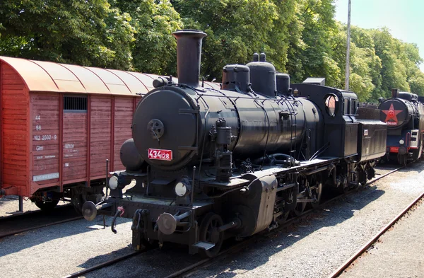 Velha locomotiva a vapor — Fotografia de Stock