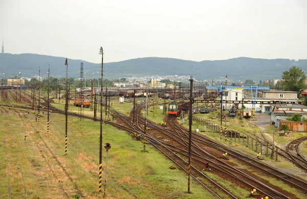 Tren en ferrocarril — Foto de Stock