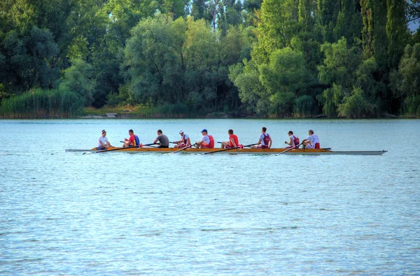 Kayakers en el lago — Foto de Stock