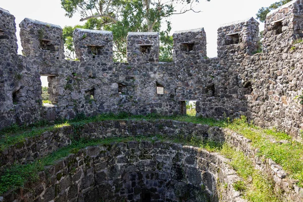 Batumi, Gürcistan Eylül 2021: Gonio-Apsaros kalesinin duvarları ve kuleleri, Adjara 'daki en eski, birkaç bin yıllık Roma tahkimatı. 