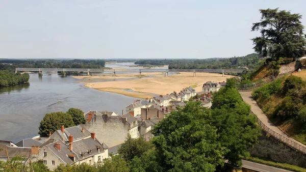 Utsikt Över Loire Valley Uppför Floden Från Slottskullen Saumur Frankrike — Stockfoto