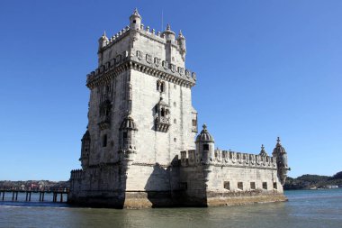 Belem Kulesi, Lizbon, Portekiz 'e tören kapısı olarak hizmet veren 16. yüzyıl tahkimatı - 18 Eylül 2021