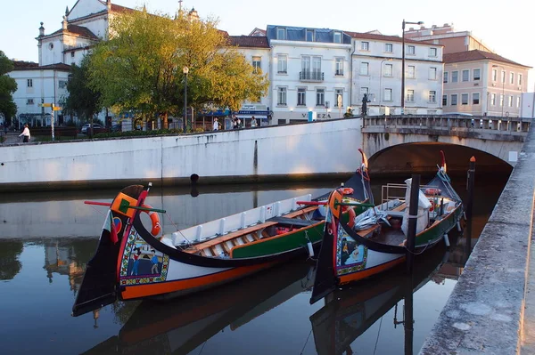 Ornate Iconic Gondolas Parked Canal Town Hall Early Evening Aveiro — Stock Photo, Image