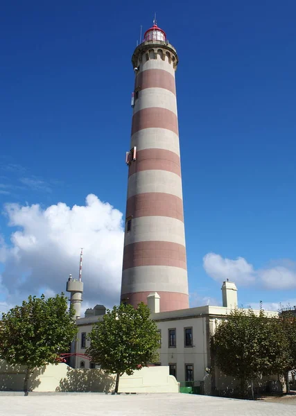 Leuchtturm Von Praia Barra Aktiv Hoher Rot Weißer Leuchtturm Erbaut — Stockfoto
