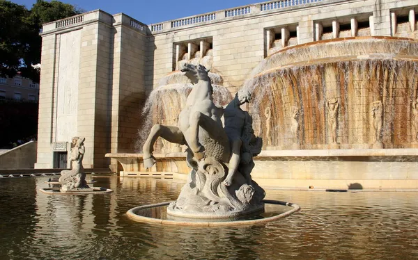 Monumental 1940S Fountain Fonte Luminosa Sculptures Triton Mermaids Alameda District — Stock Photo, Image