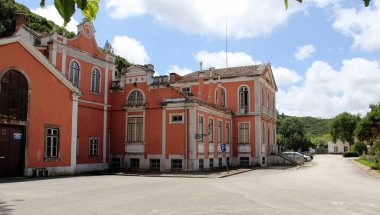 Termas de Cucos, 19. yüzyıl balneoloji müessesesi, ana bina, Torres Vedras, Portekiz - 23 Temmuz 2021