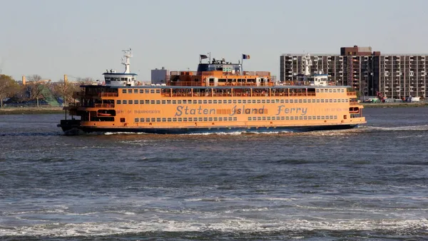 Barco Con Destino Manhattan Del Ferry Staten Island Ruta Centro —  Fotos de Stock