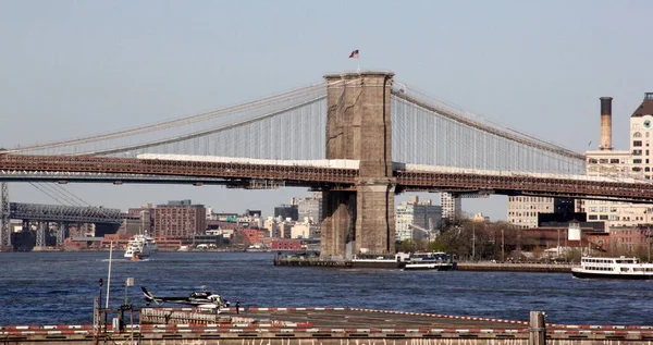 Brooklyn Side Tower Brooklyn Bridge Widok East River Downton Heliport — Zdjęcie stockowe