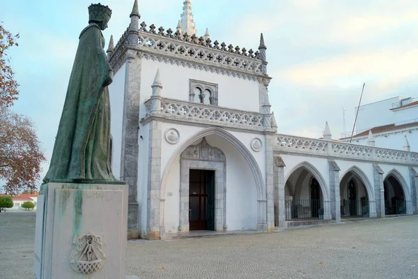 概念の聖母の修道院 現在地域博物館 レオノールの像 ポルトガルの15世紀の女王 最前線で ベジャ ポルトガル 1月2 2018 — ストック写真