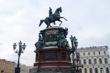 I. Nicholas 'ın Atlı Heykeli, Auguste de Montferrand tarafından 1859' da açıldı, St. Petersburg, Rusya - 14 Ekim 2011