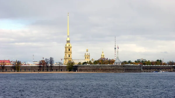 Fortaleza Peter Paul Vista Outro Lado Rio Neva São Petersburgo — Fotografia de Stock