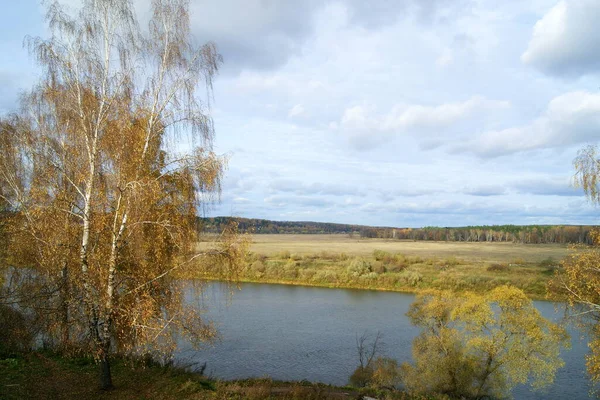 Jesienny Krajobraz Zakrętem Rzeki Oka Widok Zachód Słońca Voskresenskaya Gora — Zdjęcie stockowe