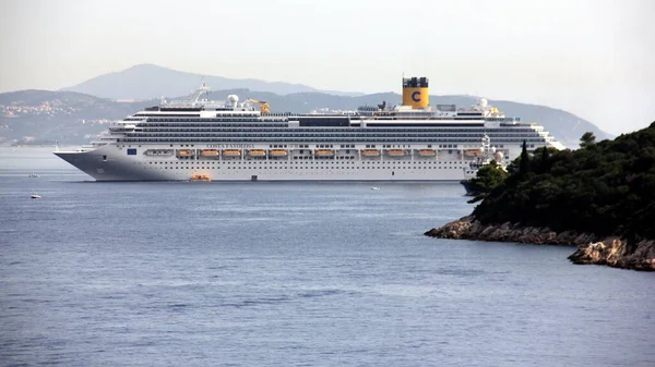 Cruise Ship Costa Favolosa Anchored Dalmatian Coast Dubrovnik Croatia September — Fotografia de Stock